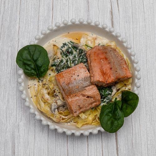 21- Salmon & Asparagus Alla Crema Tagliatelle 
